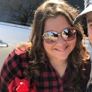 Meet your Posher, Carolynn